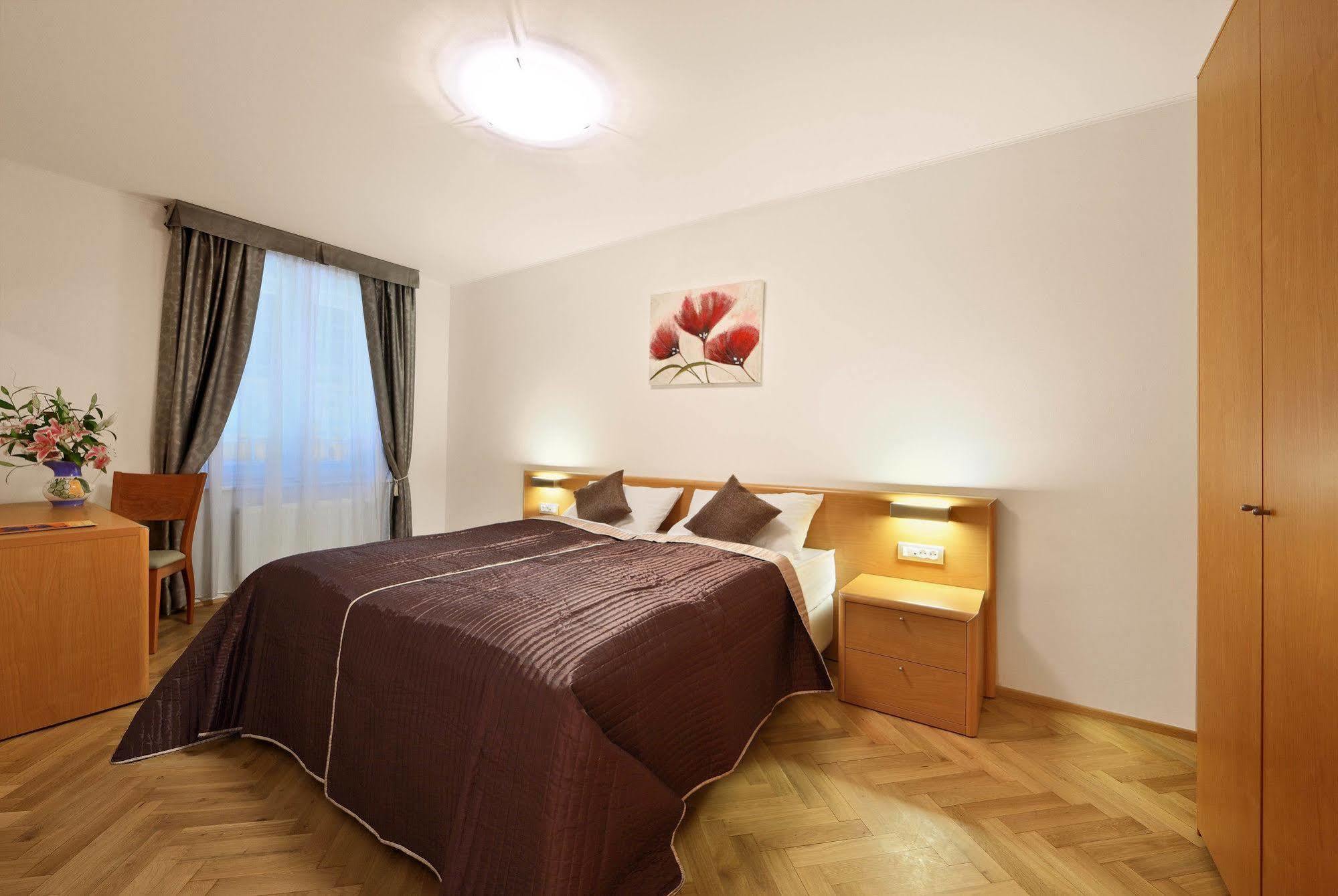 Salvator Superior Apartments Praga Zewnętrze zdjęcie