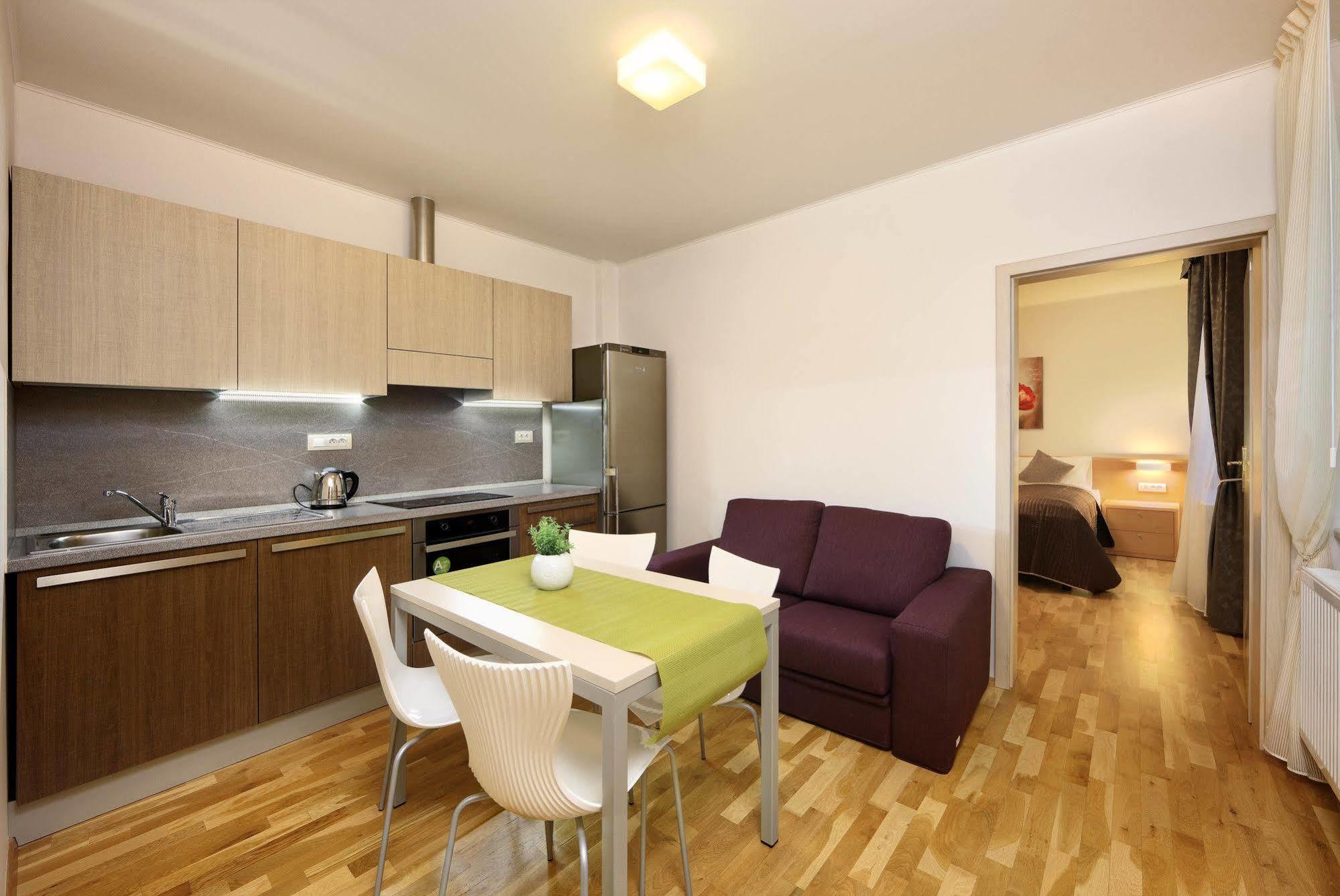 Salvator Superior Apartments Praga Zewnętrze zdjęcie